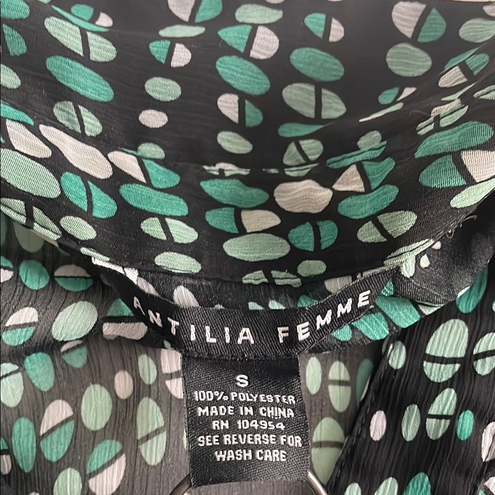 Antilia Femme Black and Green Mandarin Collar Blouse